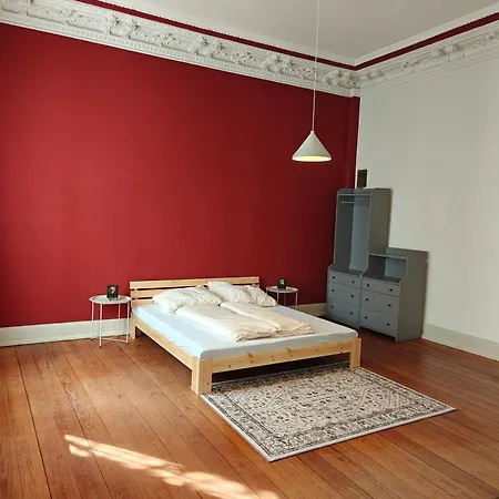 Privatunterkunft Stilvolles Altbauzimmer Mit Kingsize-bett *